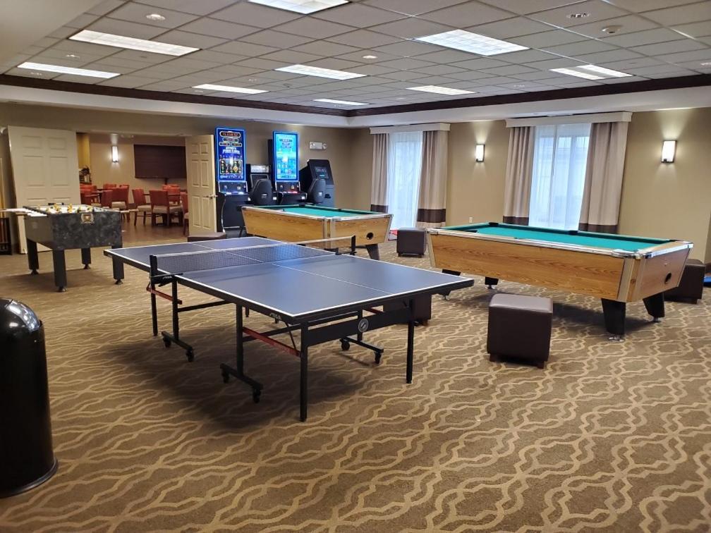 Comfort Suites Oshkosh Exteriör bild