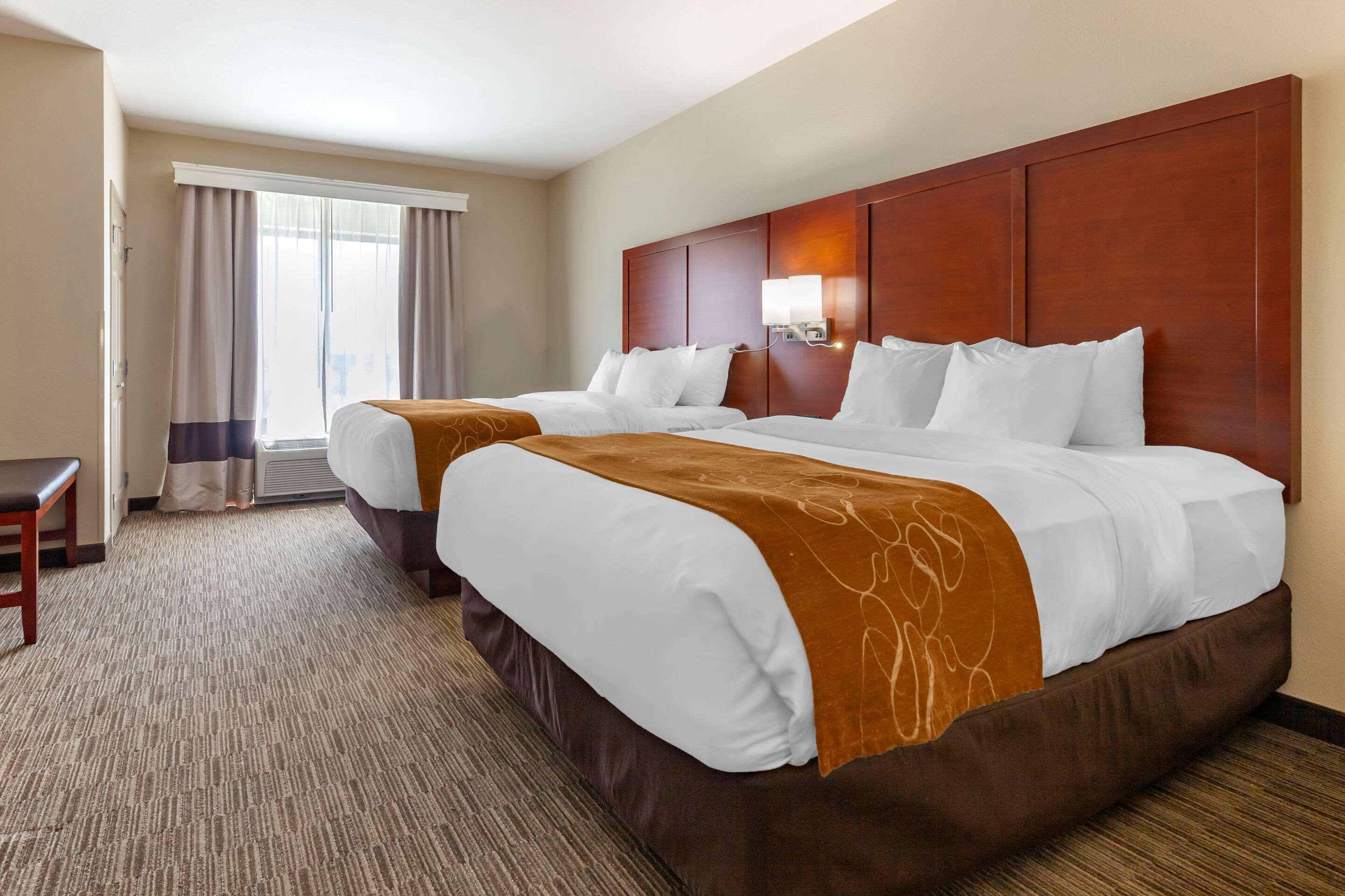 Comfort Suites Oshkosh Exteriör bild