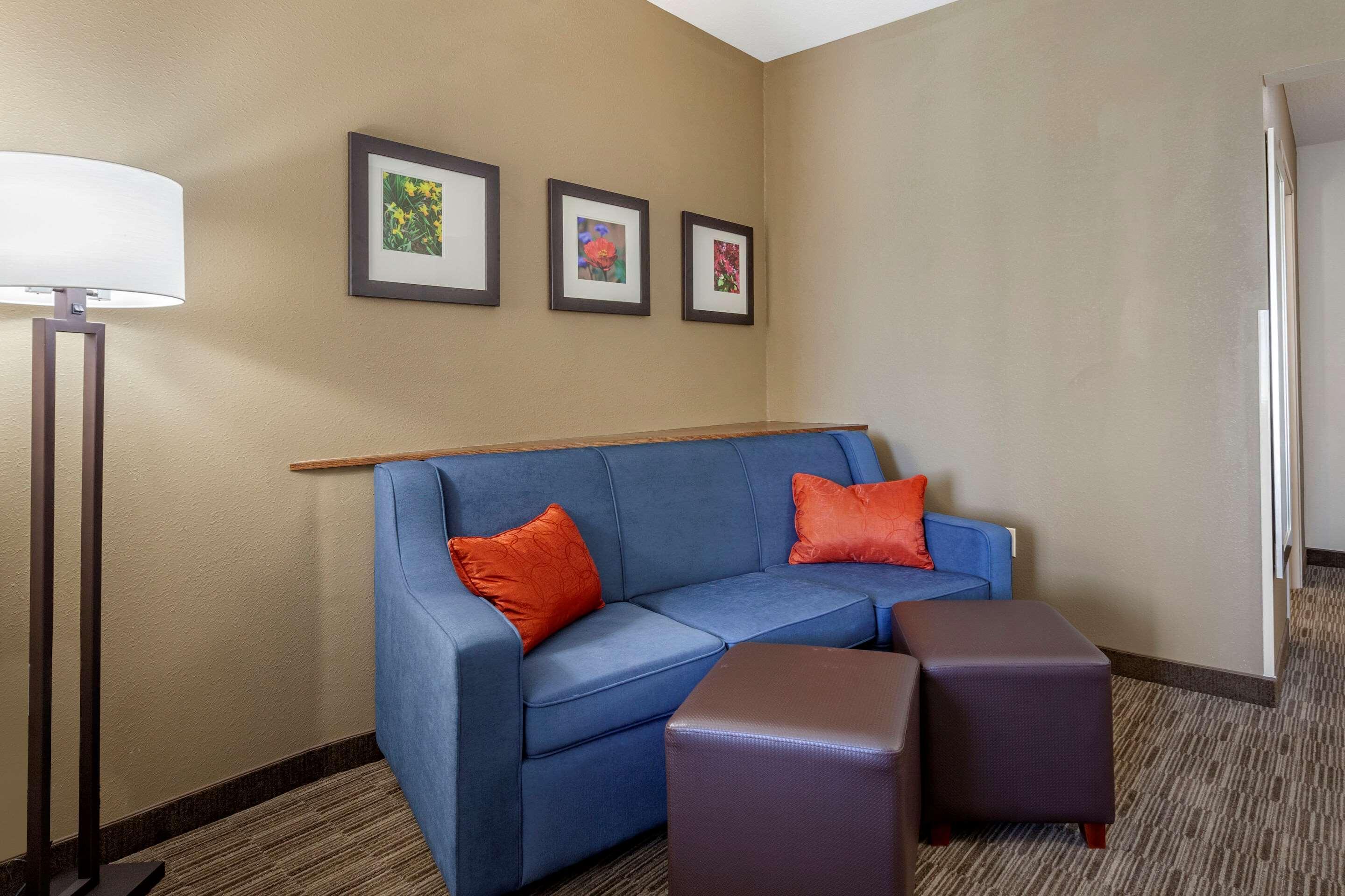 Comfort Suites Oshkosh Exteriör bild