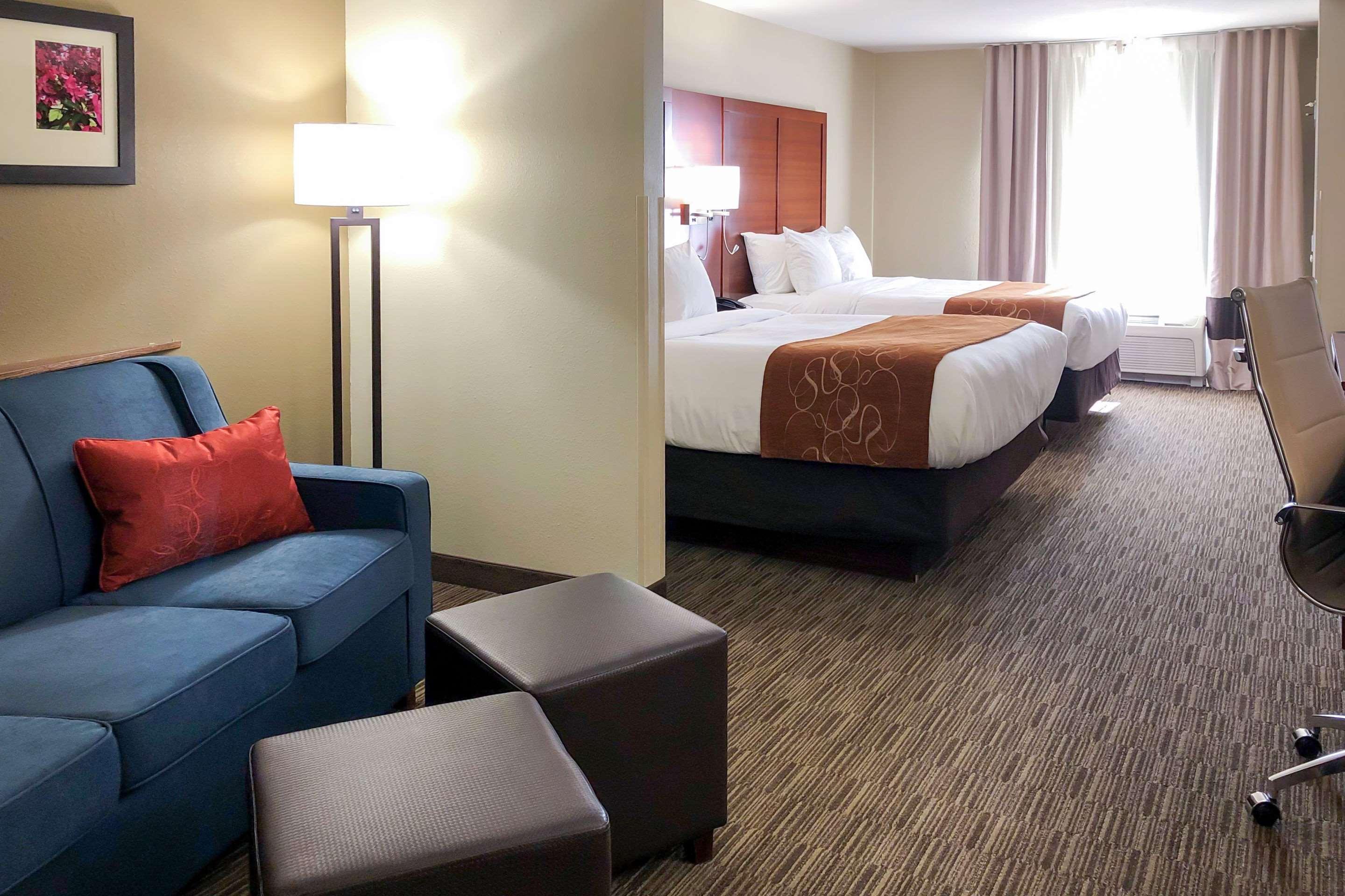 Comfort Suites Oshkosh Exteriör bild