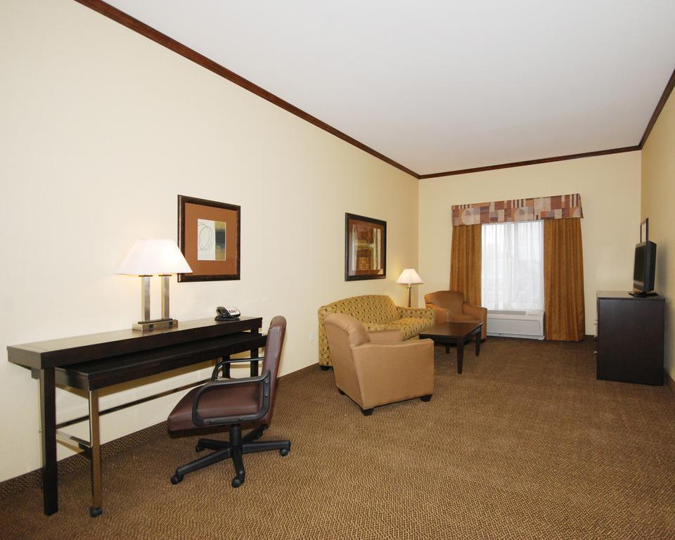 Comfort Suites Oshkosh Exteriör bild