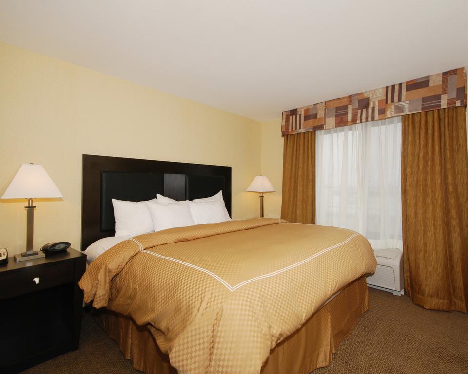 Comfort Suites Oshkosh Exteriör bild