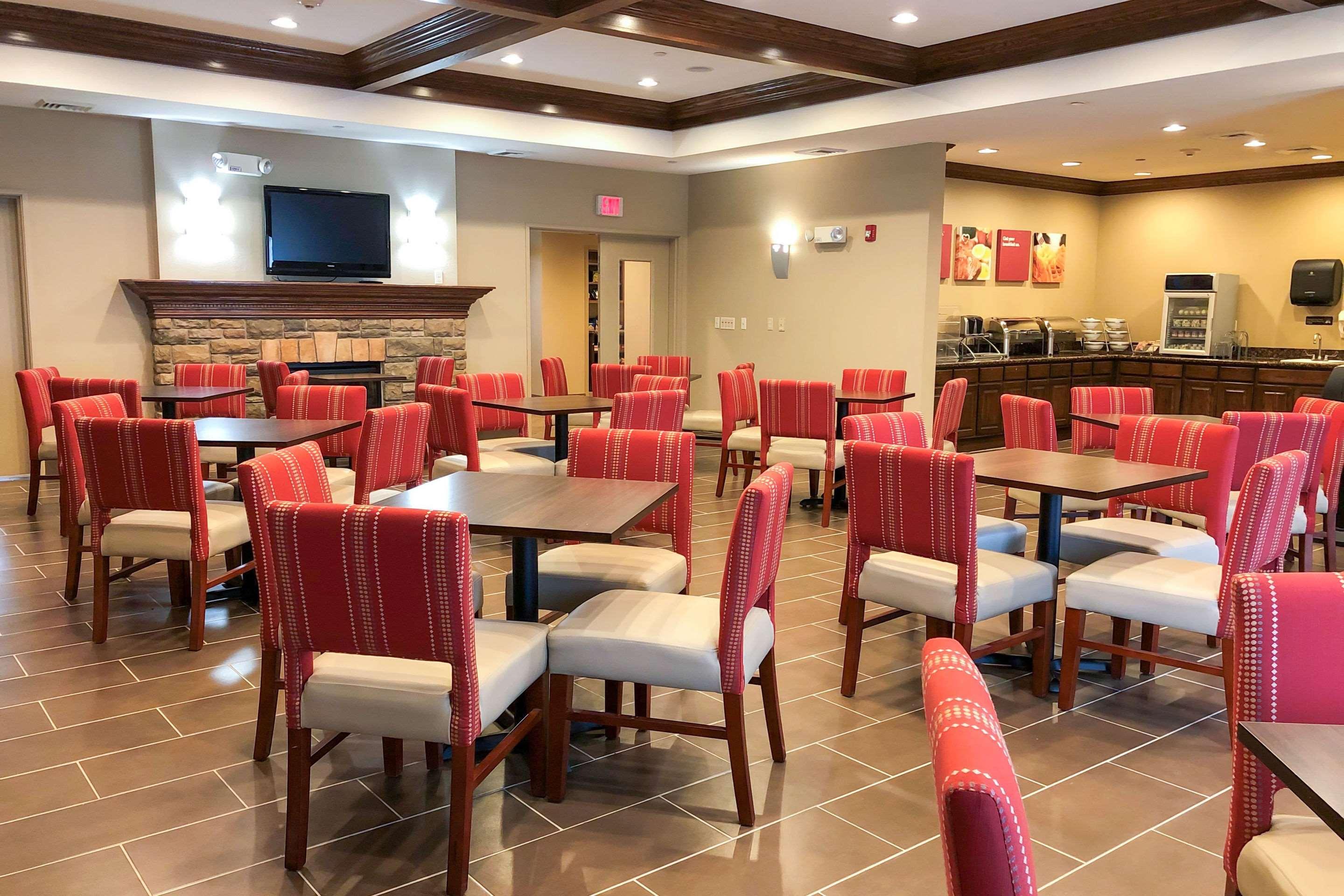 Comfort Suites Oshkosh Exteriör bild