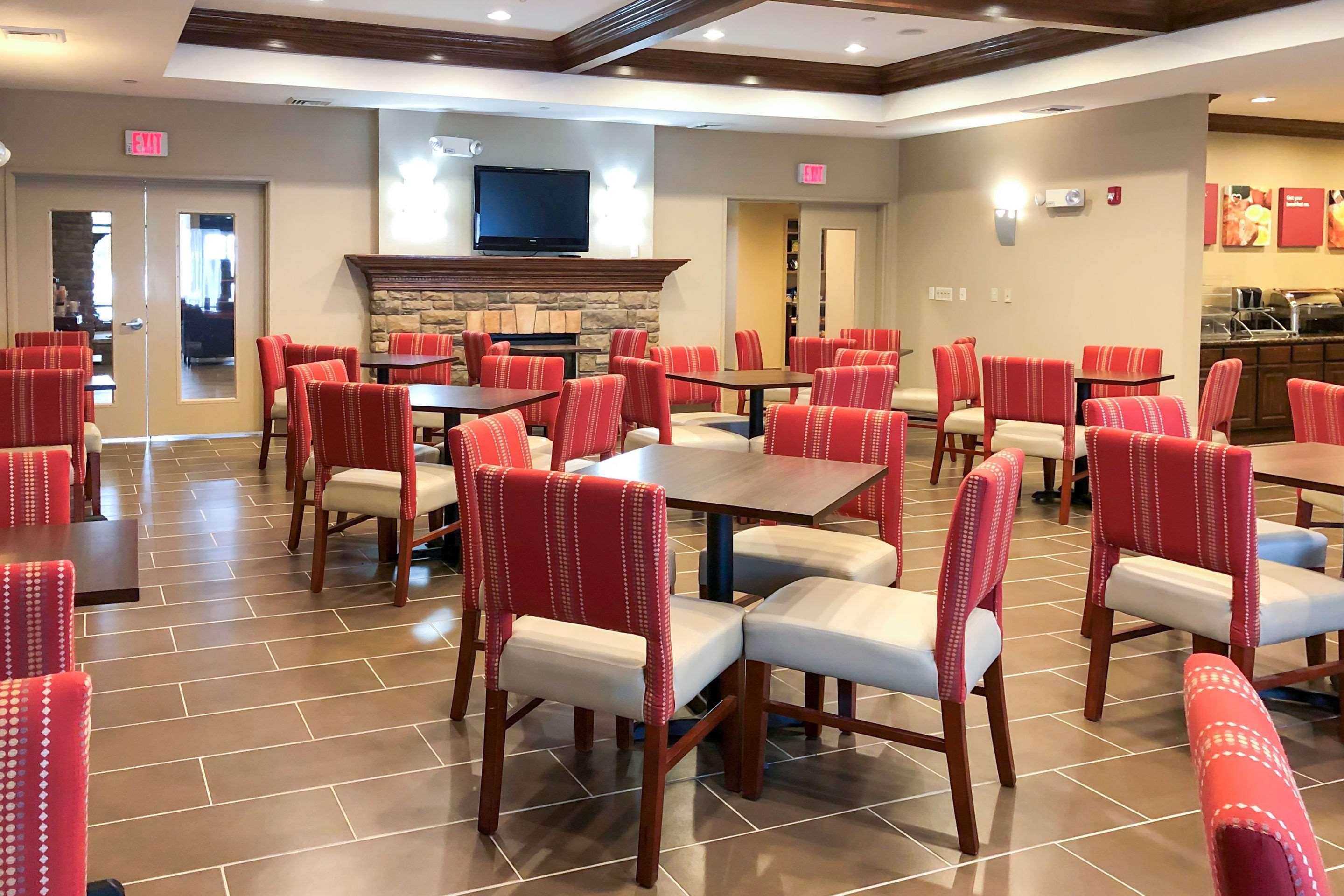 Comfort Suites Oshkosh Exteriör bild